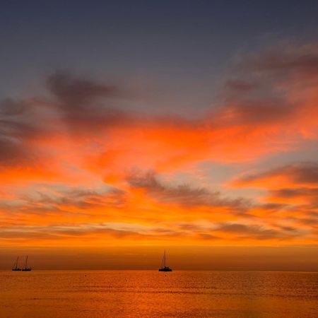 Il Bacio Del Sole Apartman Tertenìa Kültér fotó