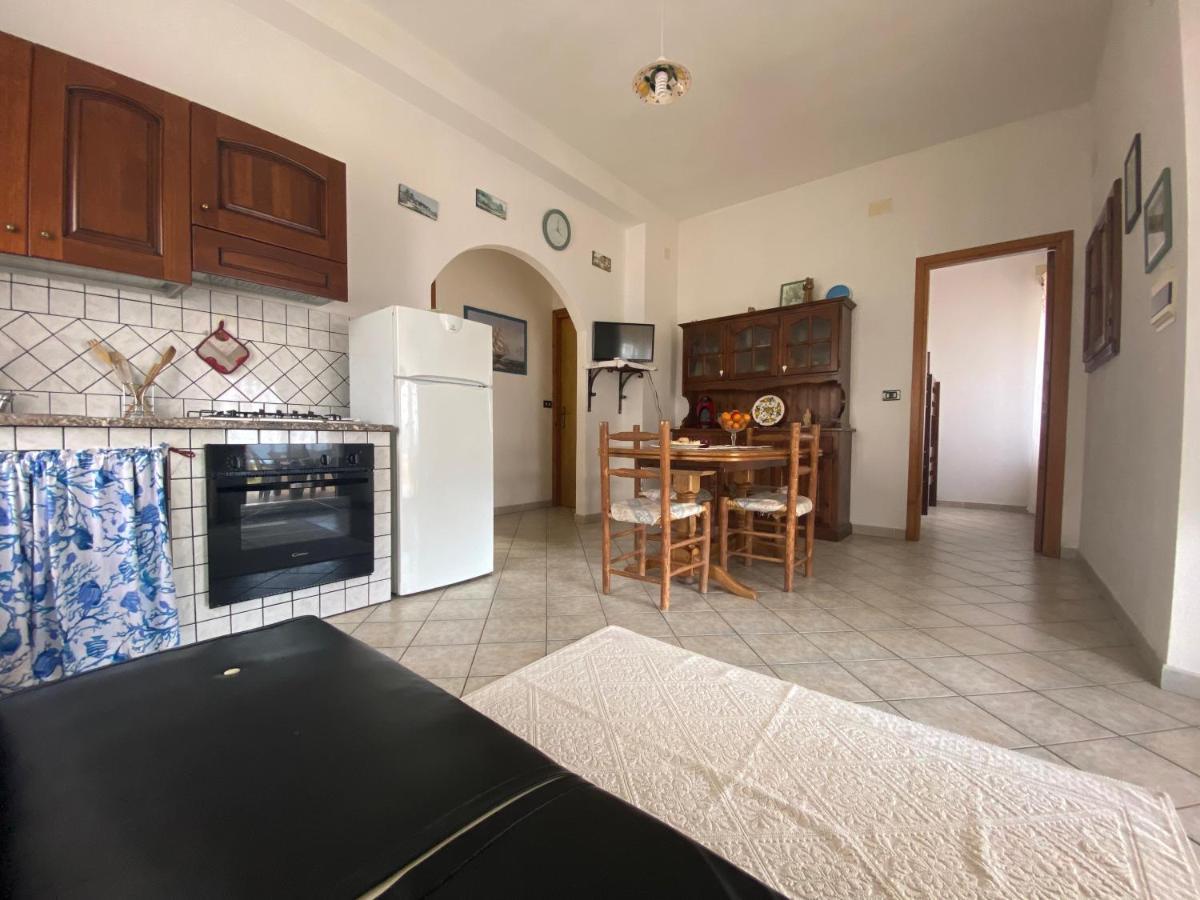 Il Bacio Del Sole Apartman Tertenìa Kültér fotó
