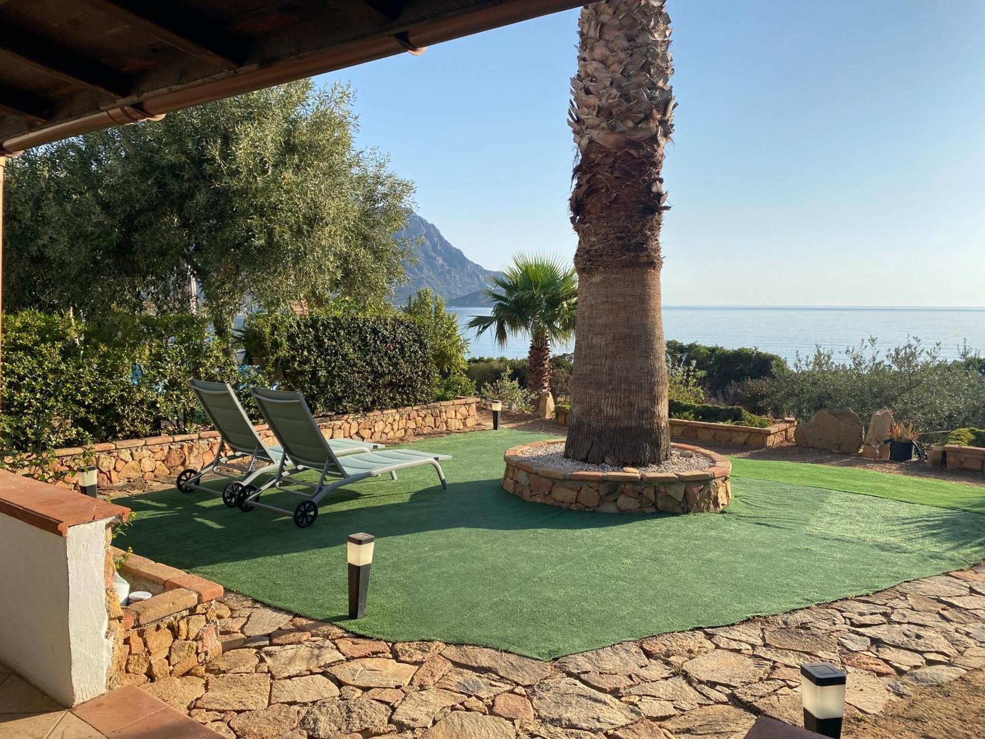 Il Bacio Del Sole Apartman Tertenìa Kültér fotó