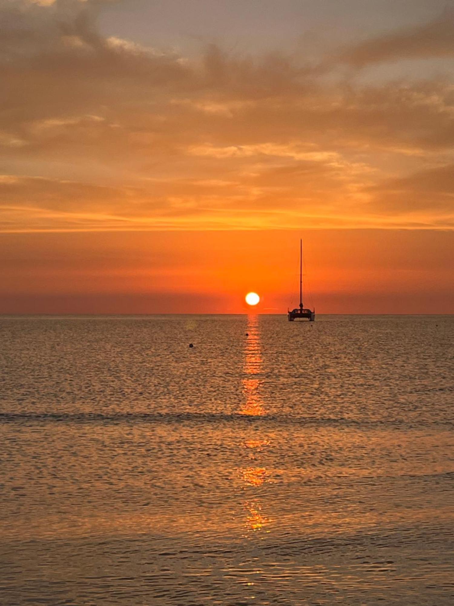 Il Bacio Del Sole Apartman Tertenìa Kültér fotó